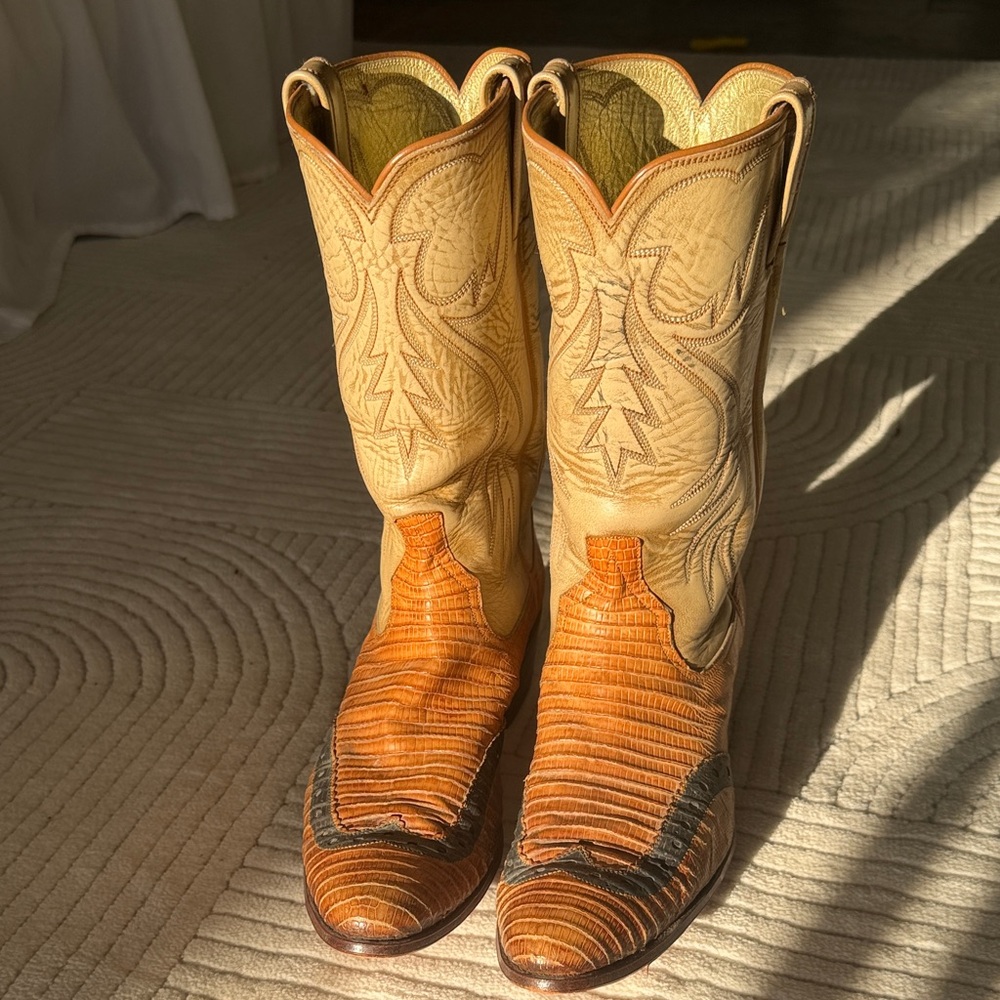 Tony Lama Tan and Brown Western Boots - Picture 2 of 4